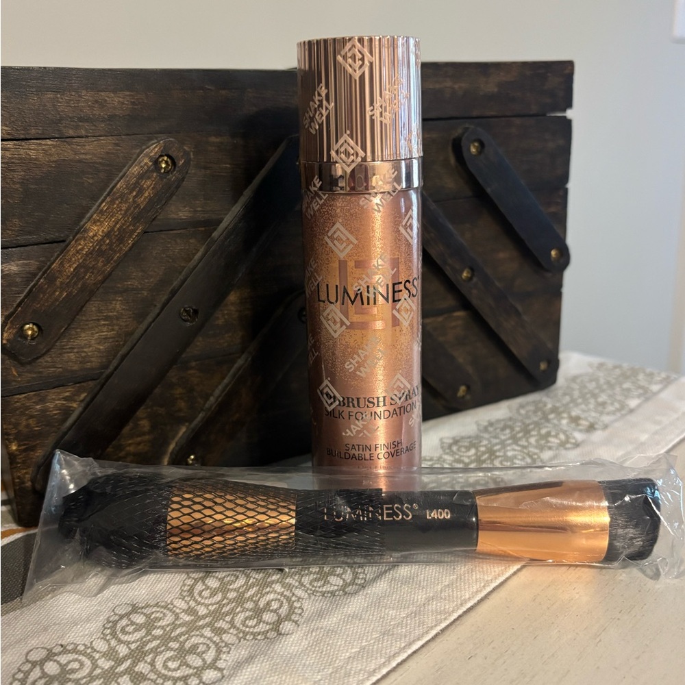 Luminess Airbrush Spray Silk Foundation Medium 040 with L400 Brush